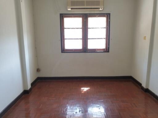 76 Sqm., 3 Beds, 2 Baths Townhouse listed for ฿ 1,430,000.