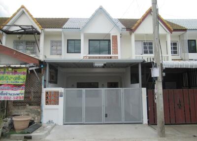 72 Sqm., 2 Beds, 2 Baths Townhouse listed for ฿ 1,430,000.