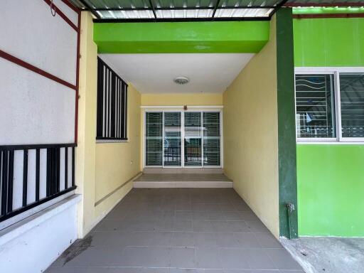 84 Sqm., 2 Beds, 1 Bath Townhouse listed for ฿ 1,200,000.