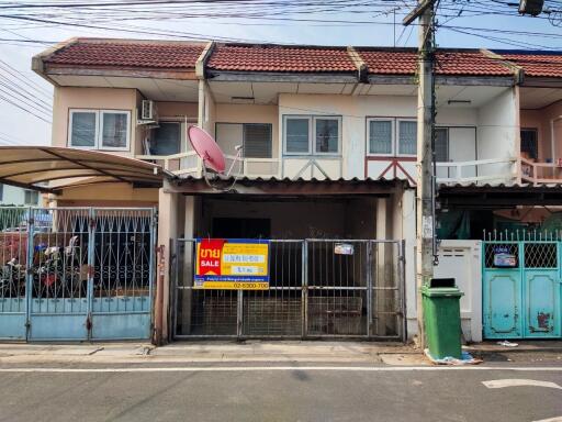 64 Sqm., 2 Beds, 1 Bath Townhouse listed for ฿ 1,283,000.