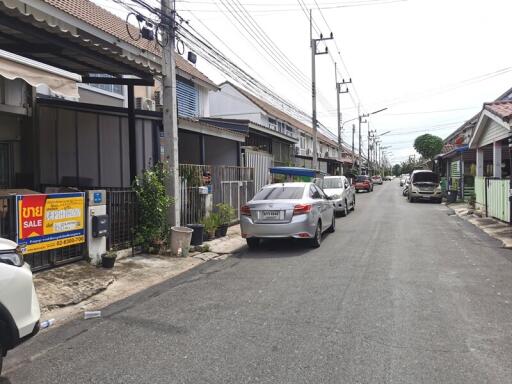 67 Sqm., 3 Beds, 2 Baths Townhouse listed for ฿ 1,283,000.