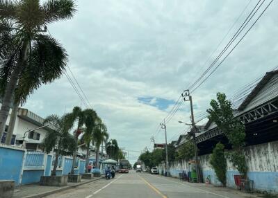 68 Sqm., 3 Beds, 2 Baths Townhouse listed for ฿ 1,283,000.