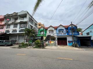 68 Sqm., 3 Beds, 2 Baths Townhouse listed for ฿ 1,283,000.