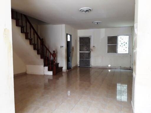 70 Sqm., 3 Beds, 2 Baths Townhouse listed for ฿ 1,365,000.