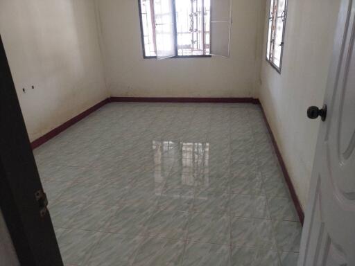 102 Sqm., 2 Beds, 1 Bath Townhouse listed for ฿ 1,365,000.
