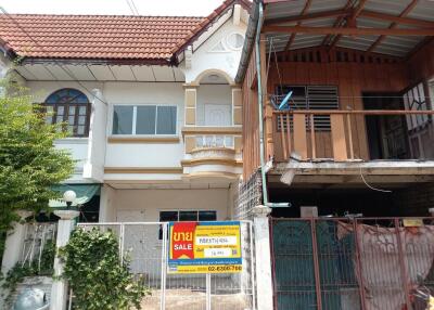 64 Sqm., 2 Beds, 2 Baths Townhouse listed for ฿ 1,365,000.