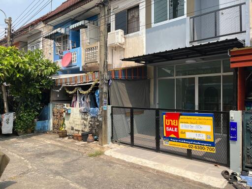36 Sqm., 2 Beds, 1 Bath Townhouse listed for ฿ 1,235,000.