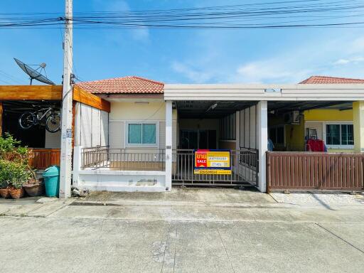 84 Sqm., 2 Beds, 1 Bath Townhouse listed for ฿ 1,365,000.