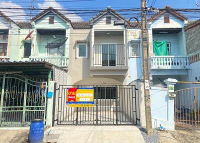 66 Sqm., 2 Beds, 2 Baths Townhouse listed for ฿ 1,365,000.