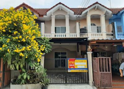 72 Sqm., 2 Beds, 1 Bath Townhouse listed for ฿ 1,365,000.