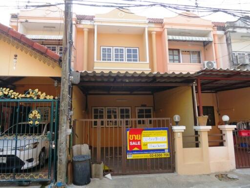 64 Sqm., 2 Beds, 2 Baths Townhouse listed for ฿ 1,235,000.