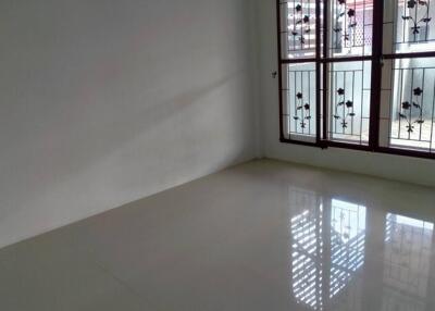 96 Sqm., 2 Beds, 1 Bath Townhouse listed for ฿ 1,320,000.