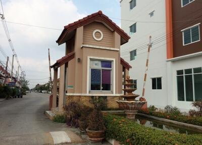 85 Sqm., 2 Beds, 2 Baths Townhouse listed for ฿ 1,188,000.