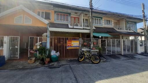 72 Sqm., 2 Beds, 1 Bath Townhouse listed for ฿ 1,188,000.