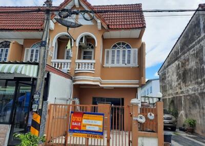 75 Sqm., 2 Beds, 2 Baths Townhouse listed for ฿ 1,188,000.