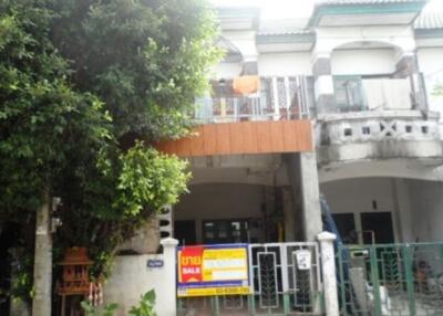 74 Sqm., 2 Beds, 1 Bath Townhouse listed for ฿ 1,140,000.
