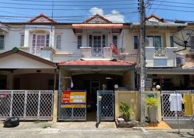 64 Sqm., 2 Beds, 1 Bath Townhouse listed for ฿ 1,140,000.