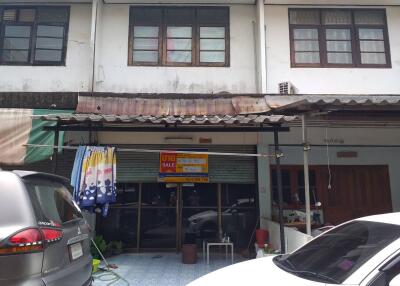 72 Sqm., 2 Beds, 1 Bath Townhouse listed for ฿ 1,140,000.