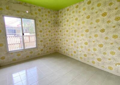 128 Sqm., 2 Beds, 1 Bath Townhouse listed for ฿ 1,140,000.