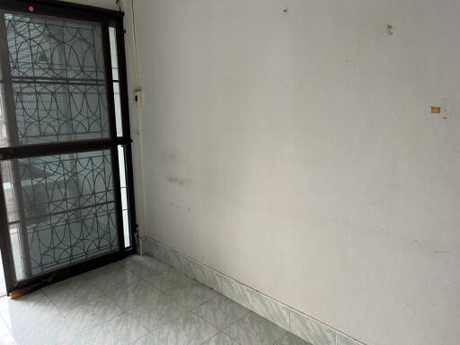 96 Sqm., 2 Beds, 1 Bath Townhouse listed for ฿ 1,140,000.