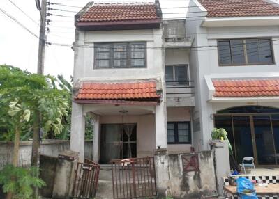 84 Sqm., 2 Beds, 2 Baths Townhouse listed for ฿ 1,260,000.