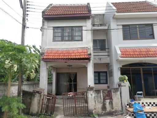 84 Sqm., 2 Beds, 2 Baths Townhouse listed for ฿ 1,260,000.