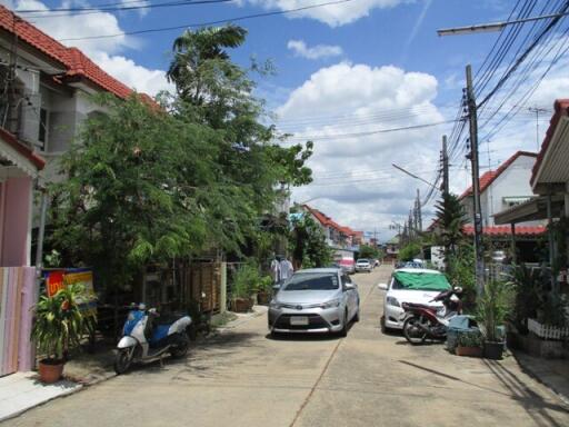 72 Sqm., 1 Bed, 1 Bath Townhouse listed for ฿ 1,140,000.