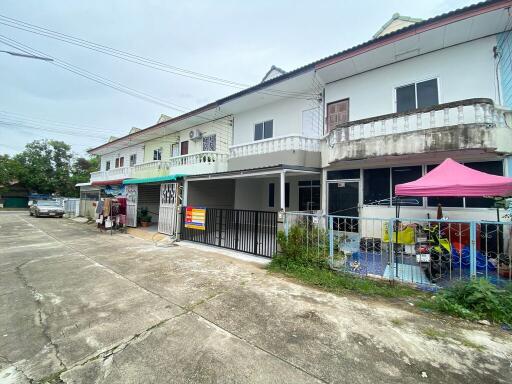 78 Sqm., 3 Beds, 2 Baths Townhouse listed for ฿ 1,260,000.