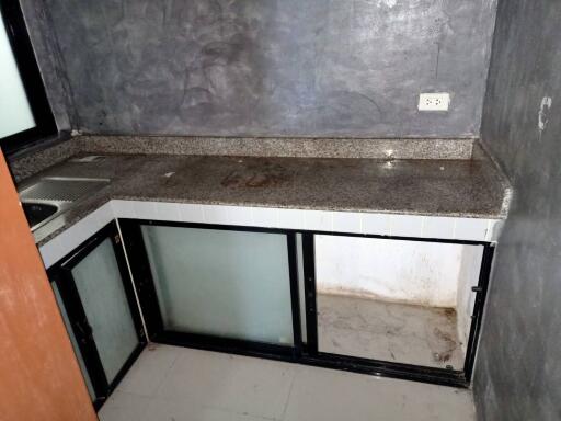 108 Sqm., 2 Beds, 1 Bath Townhouse listed for ฿ 1,140,000.