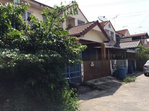 72 Sqm., 1 Bed, 1 Bath Townhouse listed for ฿ 1,140,000.