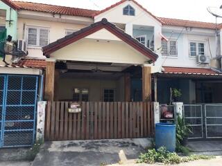 72 Sqm., 1 Bed, 1 Bath Townhouse listed for ฿ 1,140,000.