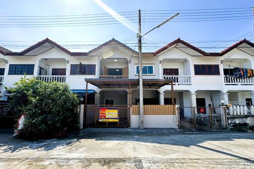 83 Sqm., 1 Bed, 2 Baths Townhouse listed for ฿ 1,260,000.