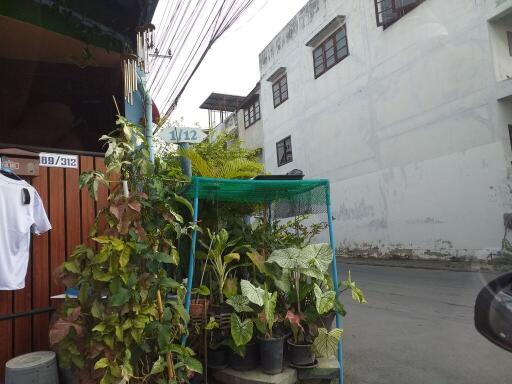 68 Sqm., 1 Bed, 1 Bath Townhouse listed for ฿ 1,260,000.