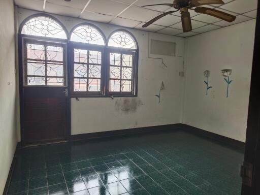 68 Sqm., 2 Beds, 2 Baths Townhouse listed for ฿ 1,260,000.