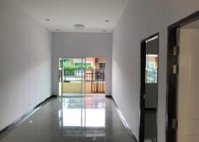 83 Sqm., 2 Beds, 1 Bath Townhouse listed for ฿ 1,260,000.