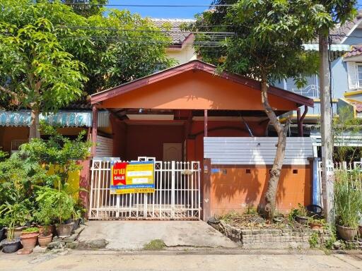 92 Sqm., 1 Bed, 1 Bath Townhouse listed for ฿ 1,260,000.