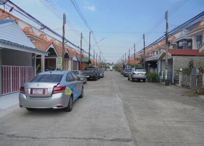 87 Sqm., 3 Beds, 2 Baths Townhouse listed for ฿ 1,260,000.