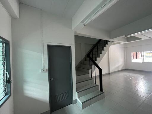 62 Sqm., 1 Bed, 1 Bath Townhouse listed for ฿ 1,208,000.