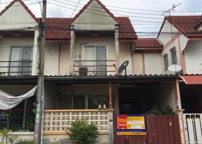 72 Sqm., 1 Bed, 1 Bath Townhouse listed for ฿ 1,093,000.