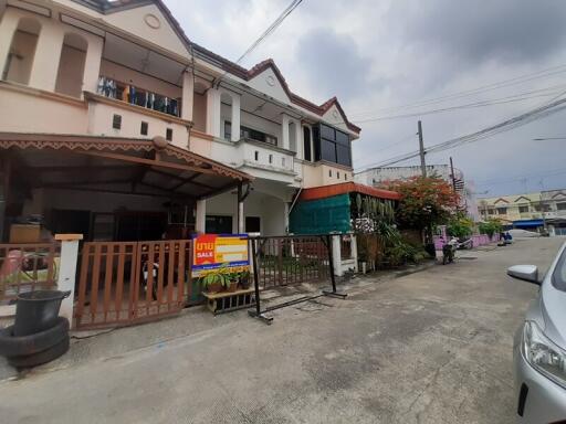 64 Sqm., 1 Bed, 1 Bath Townhouse listed for ฿ 1,093,000.