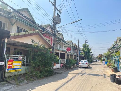 72 Sqm., 1 Bed, 1 Bath Townhouse listed for ฿ 1,093,000.