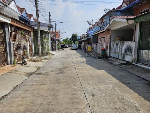 64 Sqm., 1 Bed, 1 Bath Townhouse listed for ฿ 1,208,000.