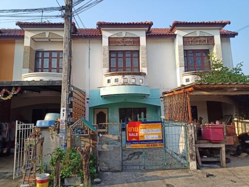 64 Sqm., 2 Beds, 2 Baths Townhouse listed for ฿ 800,000.