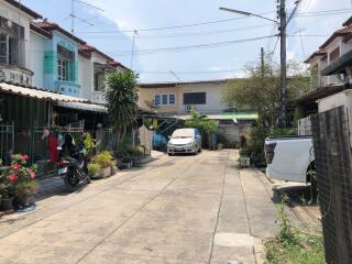 64 Sqm., 2 Beds, 2 Baths Townhouse listed for ฿ 800,000.