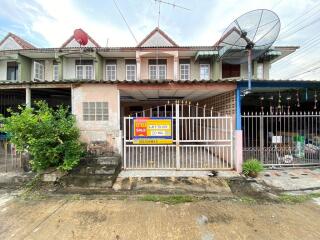 80 Sqm., 2 Beds, 2 Baths Townhouse listed for ฿ 1,045,000.