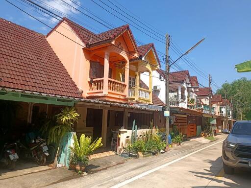 76 Sqm., 2 Beds, 2 Baths Townhouse listed for ฿ 1,045,000.