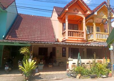 76 Sqm., 2 Beds, 2 Baths Townhouse listed for ฿ 1,045,000.