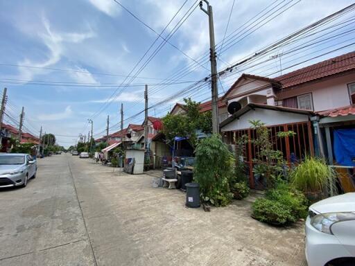 70 Sqm., 1 Bed, 1 Bath Townhouse listed for ฿ 1,045,000.