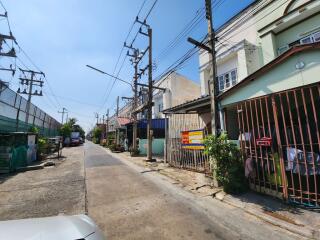 67 Sqm., 1 Bed, 1 Bath Townhouse listed for ฿ 1,045,000.