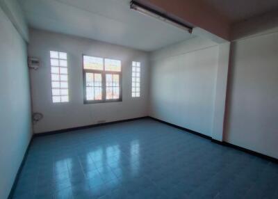 44 Sqm., 1 Bed, 1 Bath Townhouse listed for ฿ 1,045,000.